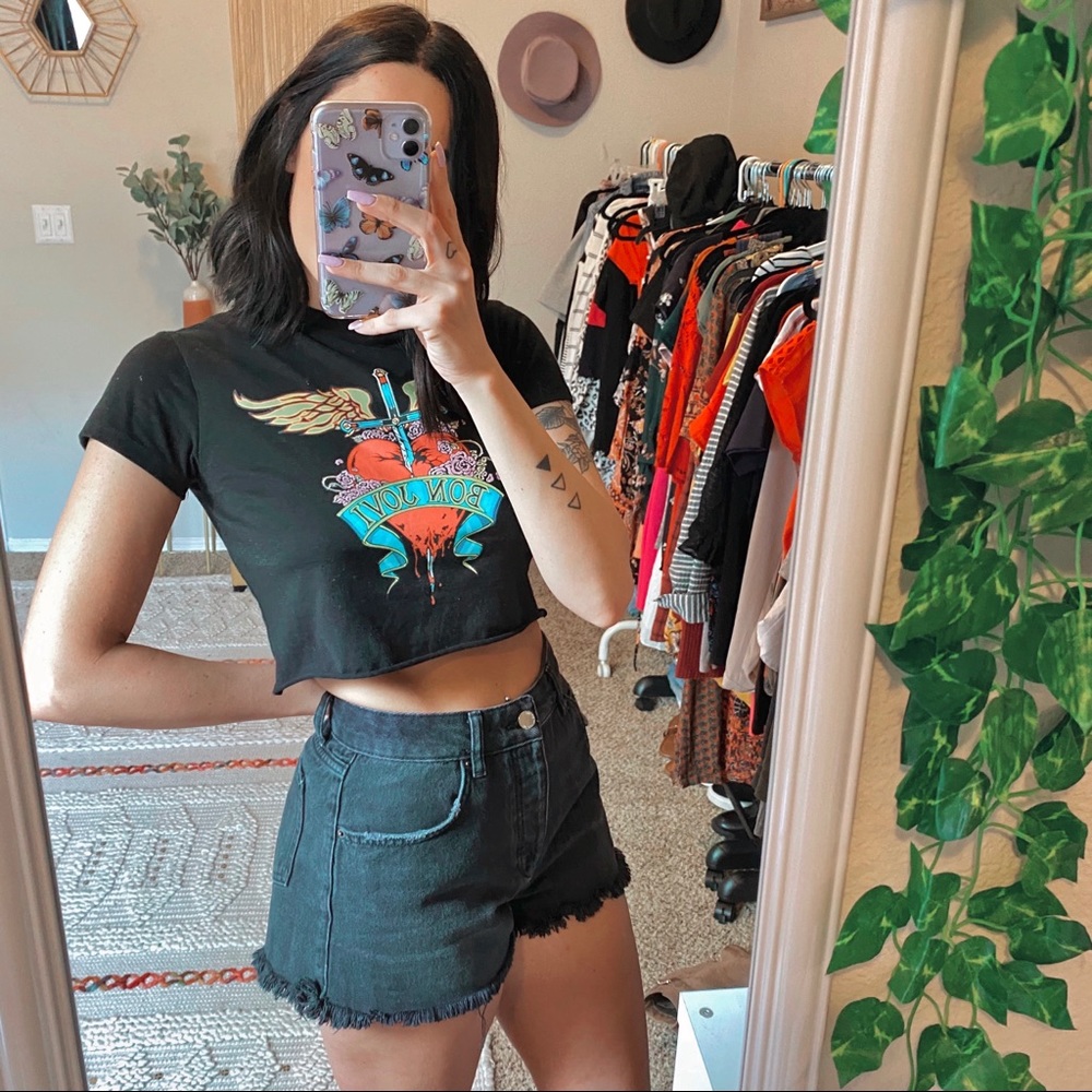 Sold ZARA Black High Rise Frayed Hem Denim Shorts - Picture 3 of 11